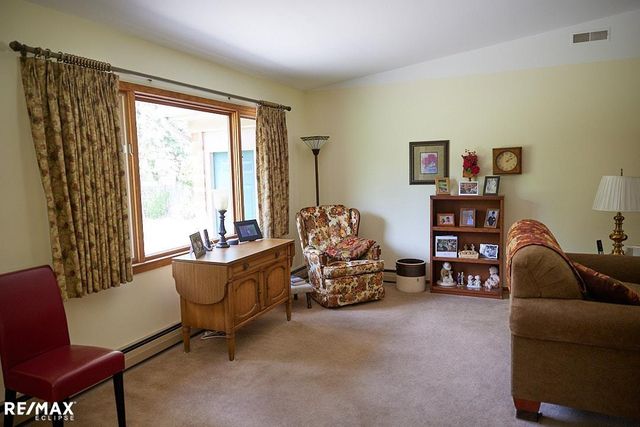 2557 Chicago Rd, Warren, MI 48092