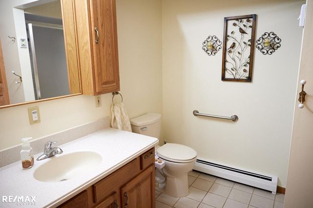 2557 Chicago Rd, Warren, MI 48092