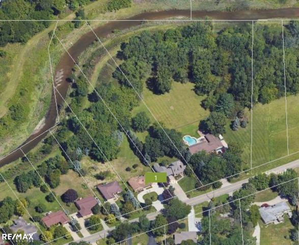 2557 Chicago Rd, Warren, MI 48092