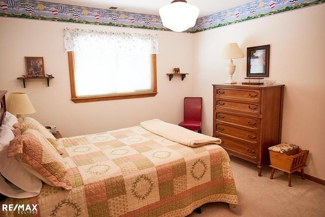 2557 Chicago Rd, Warren, MI 48092