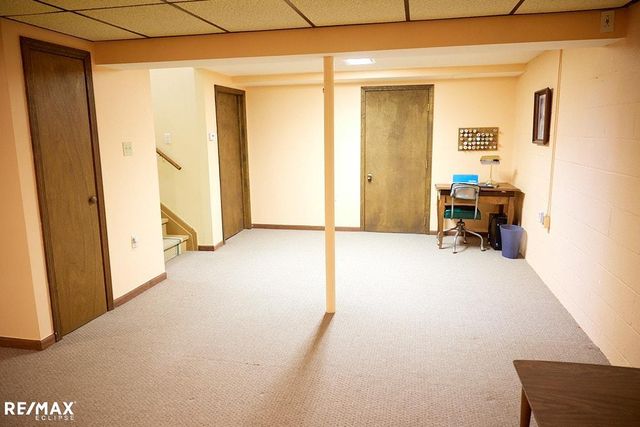 2557 Chicago Rd, Warren, MI 48092