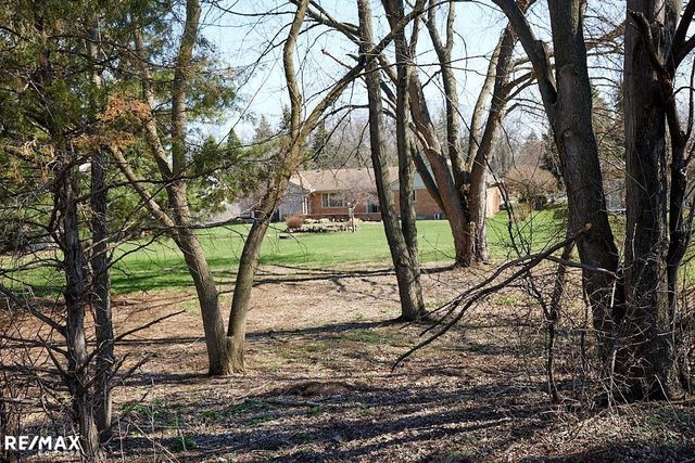 2557 Chicago Rd, Warren, MI 48092