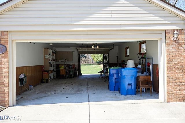 2557 Chicago Rd, Warren, MI 48092