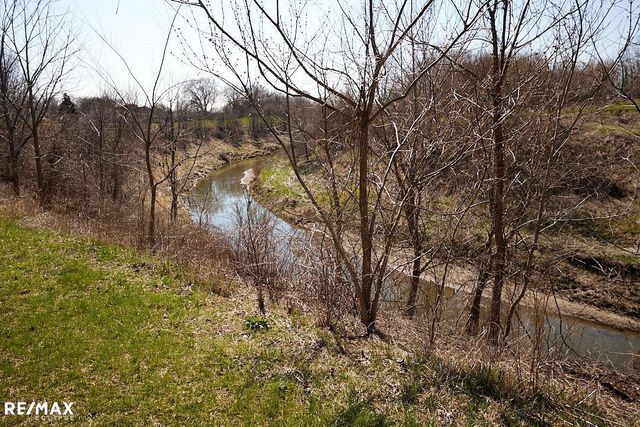 2557 Chicago Rd, Warren, MI 48092