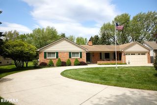 2557 Chicago Rd, Warren, MI 48092