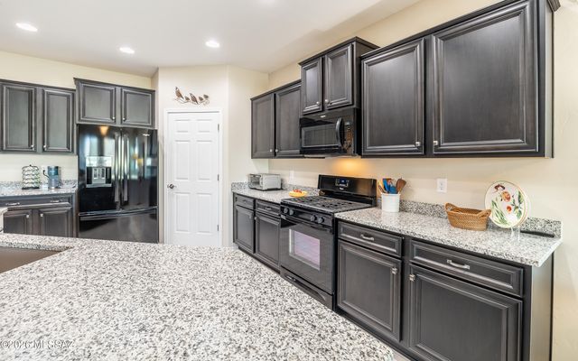 13965 E Via Cerro Del Molino, Vail, AZ 85641