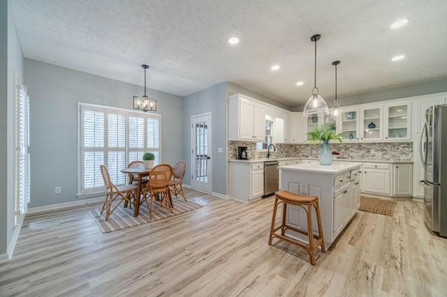 6036 Mill Rose Trace, Flowery Branch, GA 30542