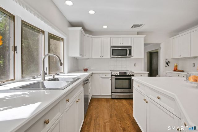 63 Pipers Hill Road, Wilton, CT 06897