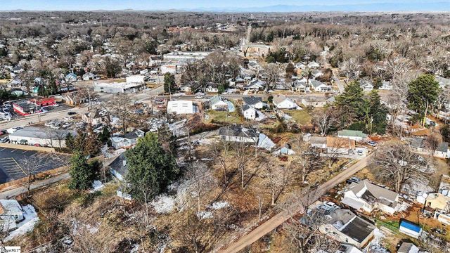 11 Glass Street, Greenville, SC 29609