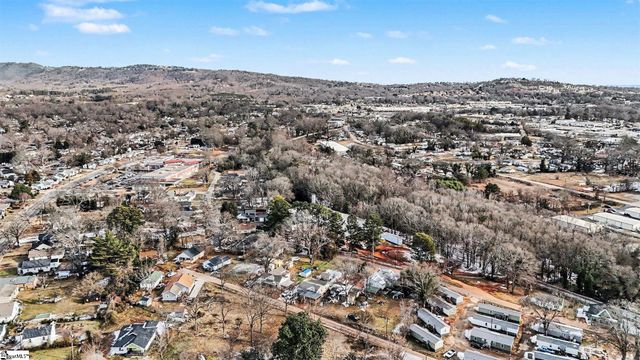 11 Glass Street, Greenville, SC 29609