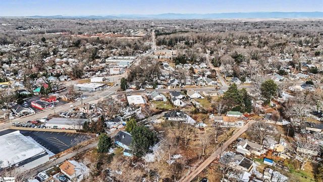 11 Glass Street, Greenville, SC 29609