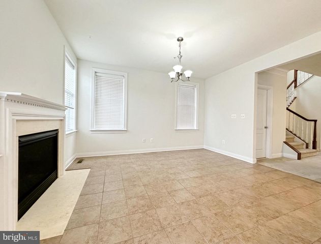 8201 CASTANEA LN, Derwood, MD 20855
