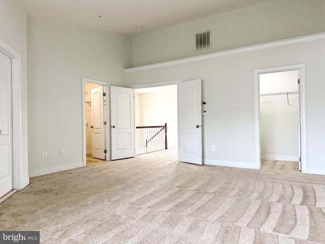8201 CASTANEA LN, Derwood, MD 20855