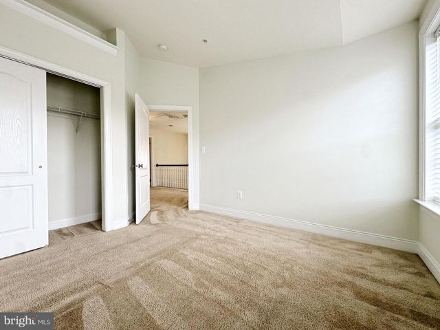 8201 CASTANEA LN, Derwood, MD 20855
