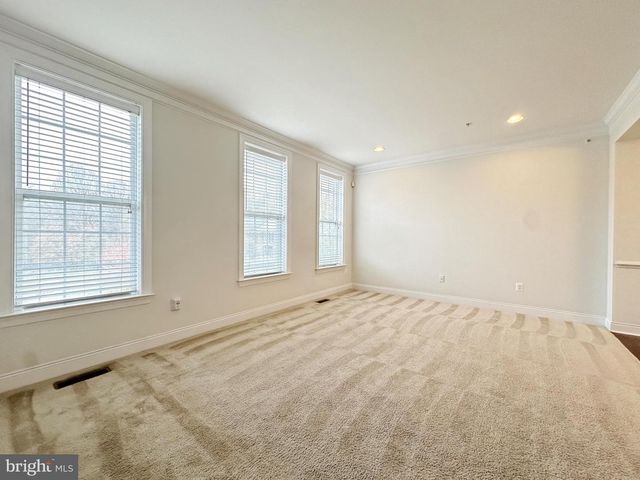 8201 CASTANEA LN, Derwood, MD 20855
