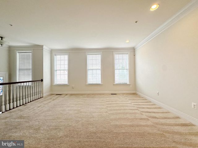 8201 CASTANEA LN, Derwood, MD 20855