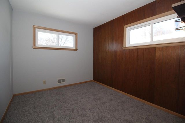 3214 S 72nd STREET, Milwaukee, WI 53219