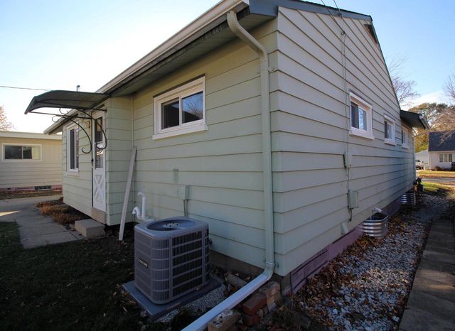 3214 S 72nd STREET, Milwaukee, WI 53219