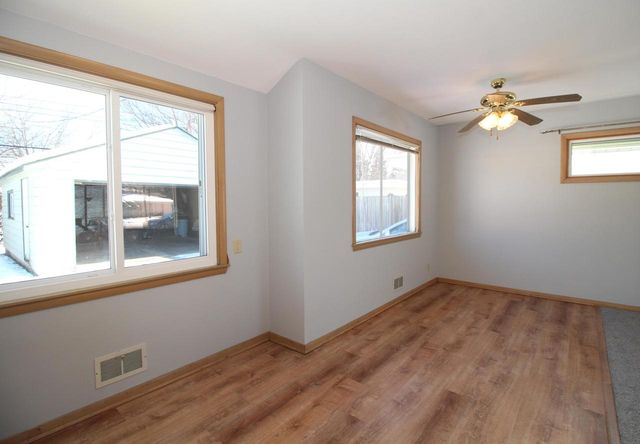 3214 S 72nd STREET, Milwaukee, WI 53219