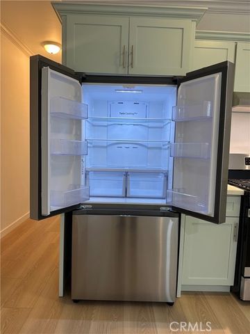 956 E 43rd, Los Angeles, CA 90011