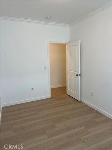 956 E 43rd, Los Angeles, CA 90011