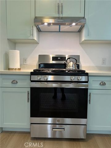 956 E 43rd, Los Angeles, CA 90011