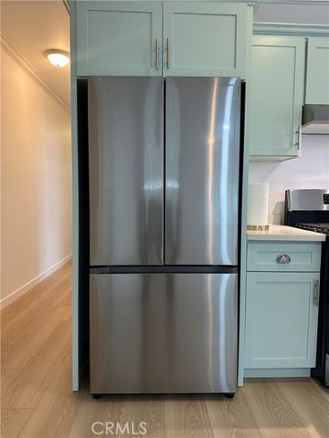 956 E 43rd, Los Angeles, CA 90011