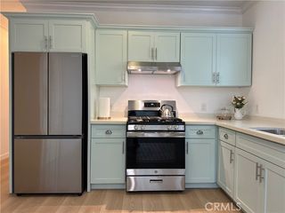 956 E 43rd, Los Angeles, CA 90011