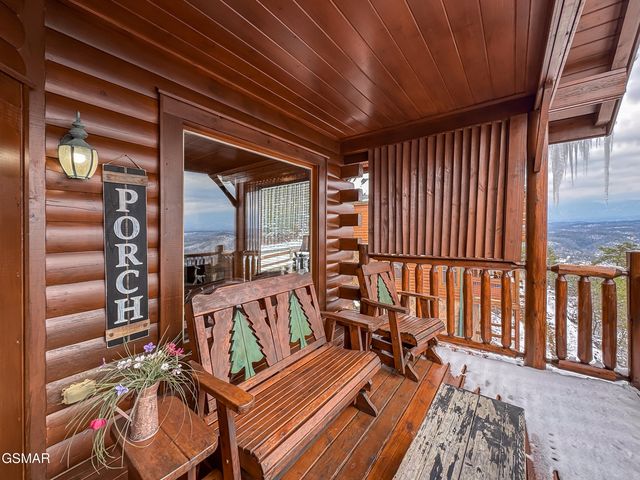 2517 Look Afar View Drive, Sevierville, TN 37876