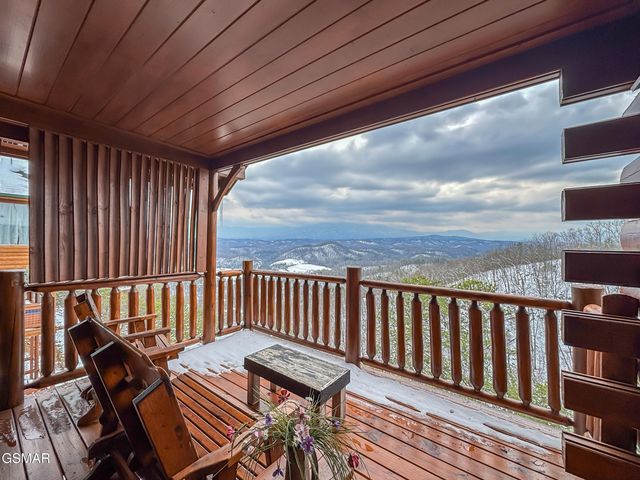 2517 Look Afar View Drive, Sevierville, TN 37876