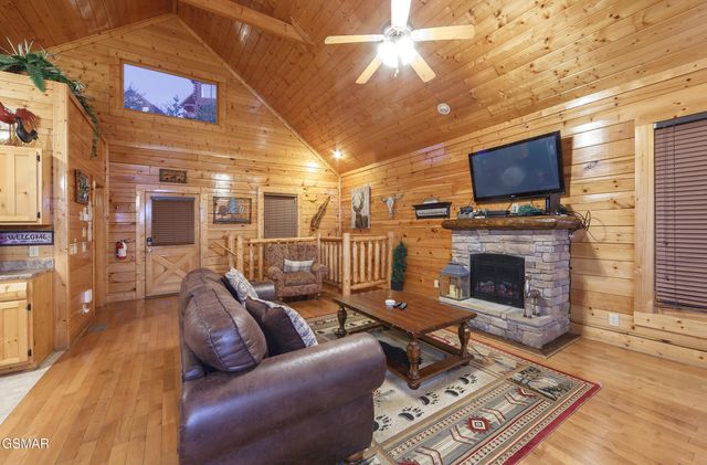 2517 Look Afar View Drive, Sevierville, TN 37876