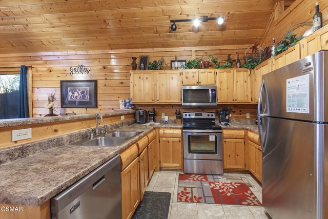 2517 Look Afar View Drive, Sevierville, TN 37876