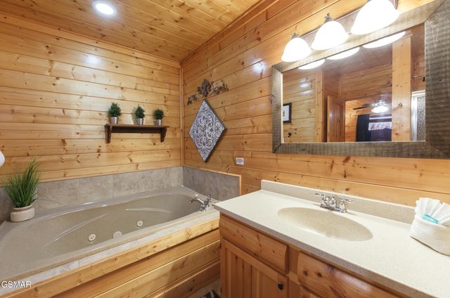 2517 Look Afar View Drive, Sevierville, TN 37876