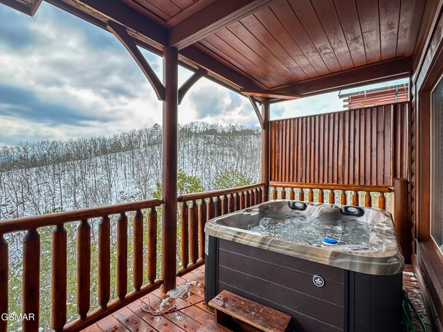 2517 Look Afar View Drive, Sevierville, TN 37876