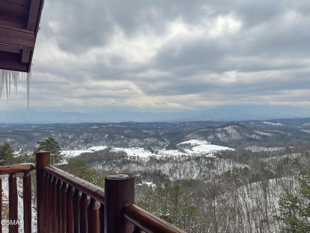 2517 Look Afar View Drive, Sevierville, TN 37876