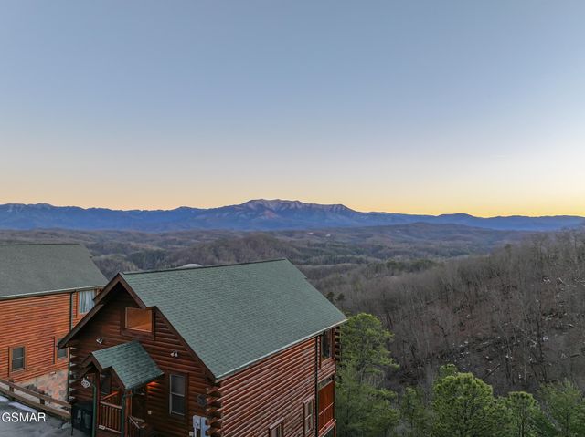 2517 Look Afar View Drive, Sevierville, TN 37876