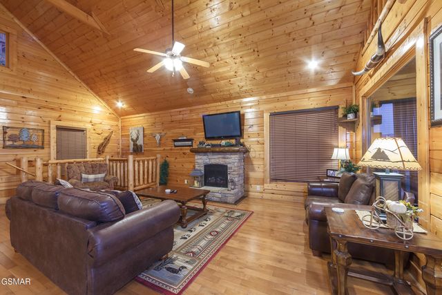 2517 Look Afar View Drive, Sevierville, TN 37876