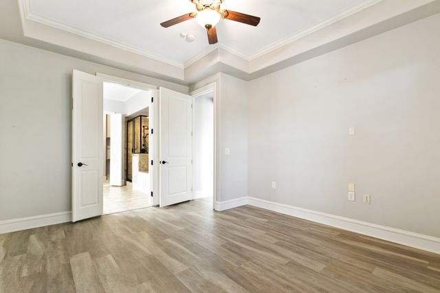 301 Watermere Drive 212, Southlake, TX 76092