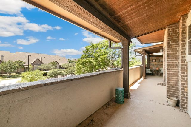 301 Watermere Drive 212, Southlake, TX 76092