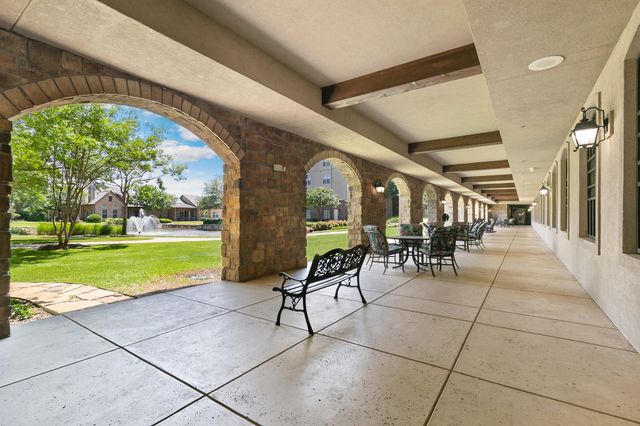 301 Watermere Drive 212, Southlake, TX 76092