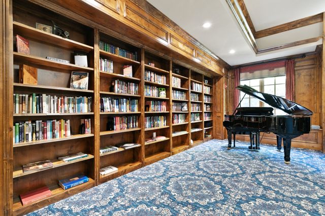 301 Watermere Drive 212, Southlake, TX 76092
