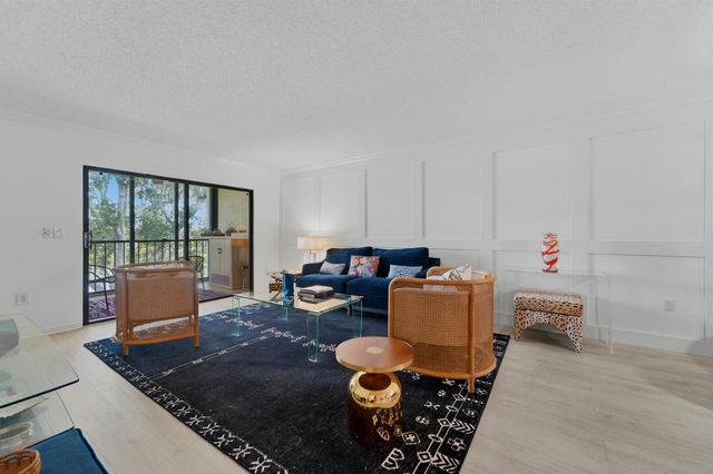 6149 Pointe Regal Circle 403, Delray Beach, FL 33484