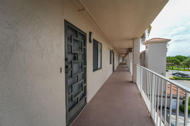 6149 Pointe Regal Circle 403, Delray Beach, FL 33484
