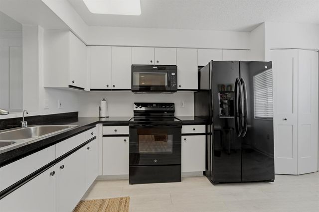 6149 Pointe Regal Circle 403, Delray Beach, FL 33484