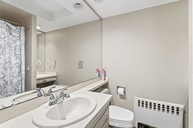 125 Jaffrey St, Weymouth, MA 02188
