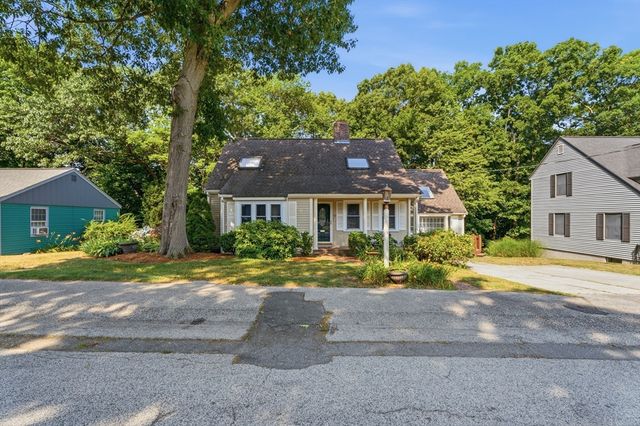 125 Jaffrey St, Weymouth, MA 02188