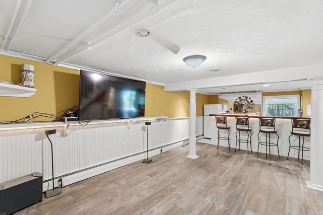 125 Jaffrey St, Weymouth, MA 02188