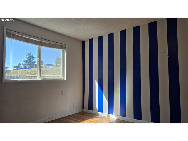 551 PANDA Loop, Eugene, OR 97401