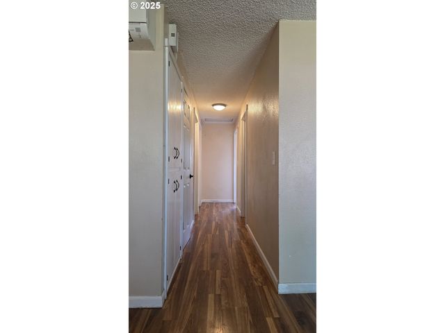 551 PANDA Loop, Eugene, OR 97401
