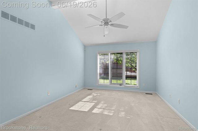 16981 Sandstone Circle 74, Macomb Township, MI 48042